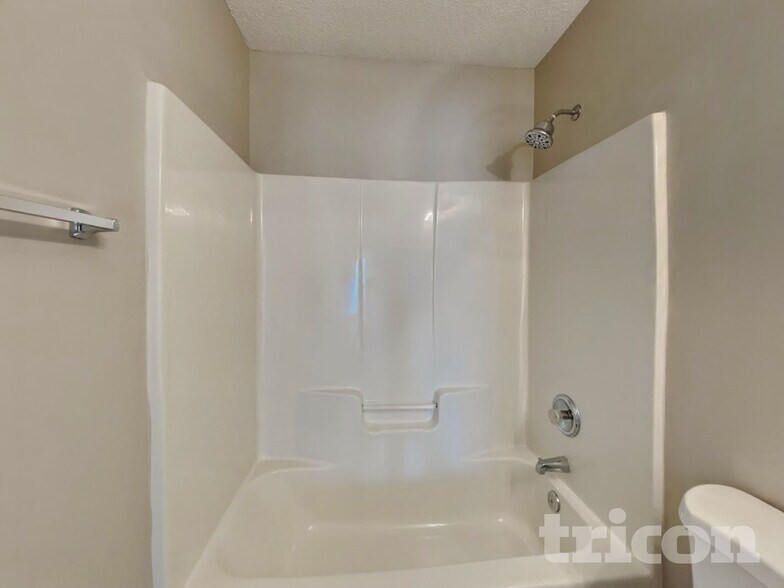 Building Photo - 4047 Windstream Ct