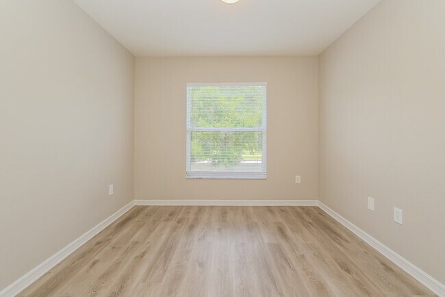 Building Photo - 5729 Sweet William Terrace