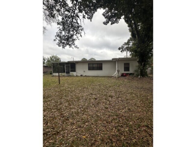 Building Photo - 434 Fairfax Dr