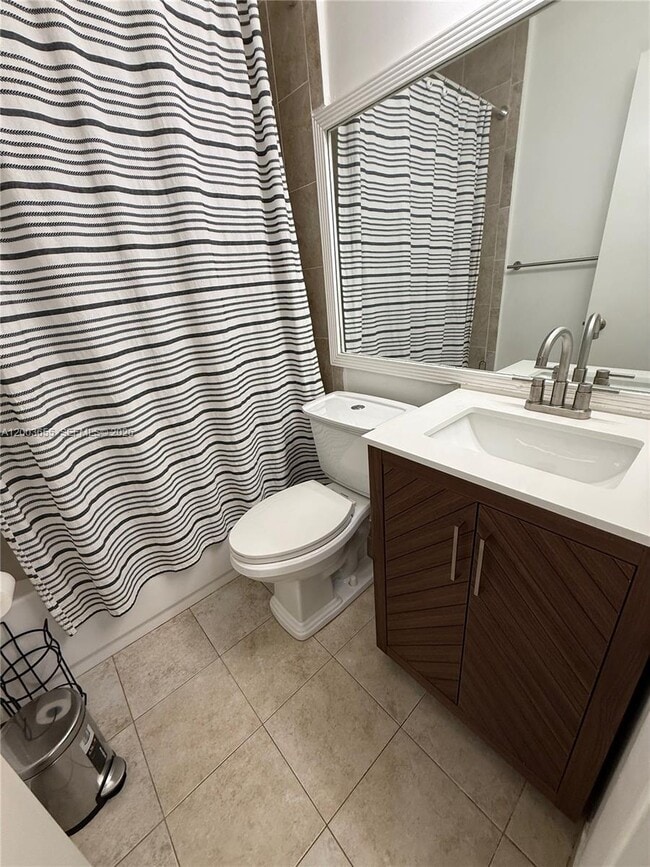 Building Photo - 203 Riviera Cir