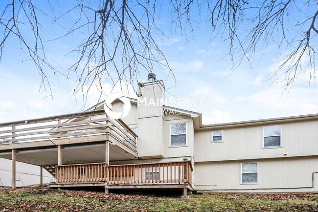 Building Photo - 4 Bedroom Pet-Friendly Home in Kearney, MO with Main Street Renewal