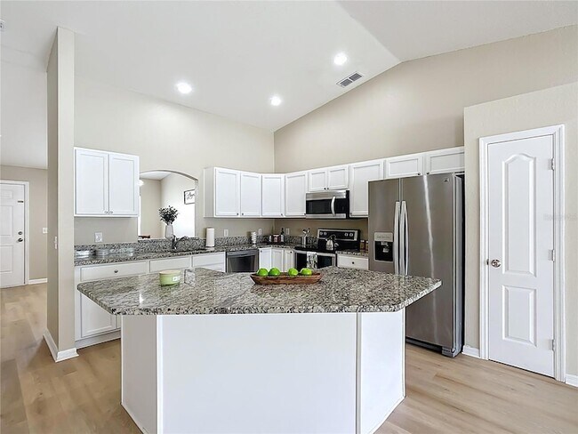 Building Photo - 1639 Saddlehorn Dr