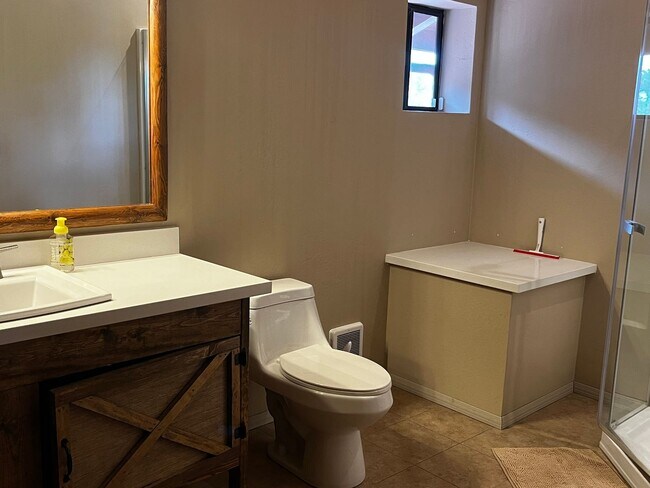 Building Photo - Unfurnished, 1-year long-term rental