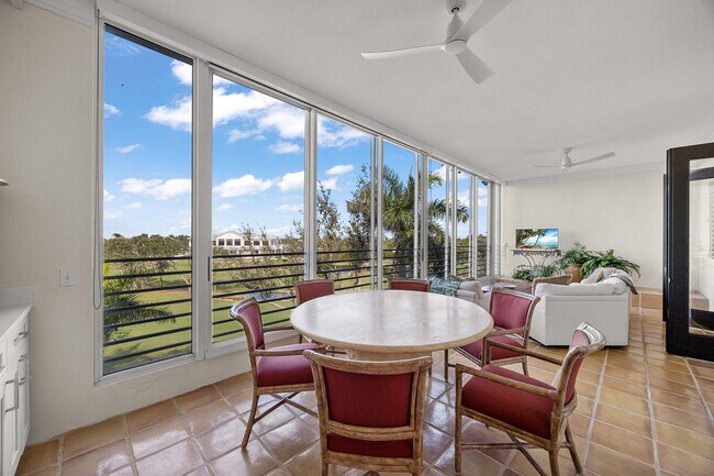 Building Photo - 828 Hideaway Cir E