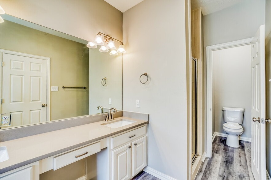 Building Photo - 7118 Turtle Lagoon Row