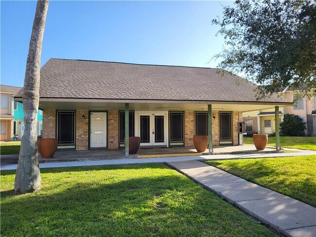 Building Photo - 6702 Everhart Rd