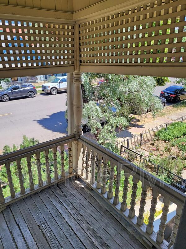 Building Photo - 721 Elati St