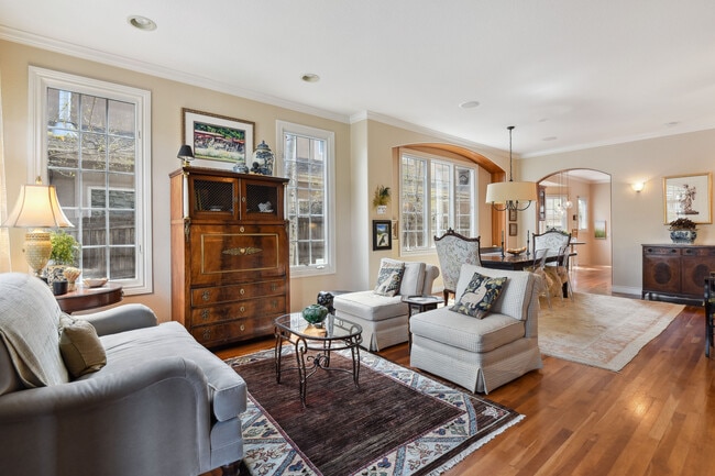 Building Photo - 535 Fillmore St