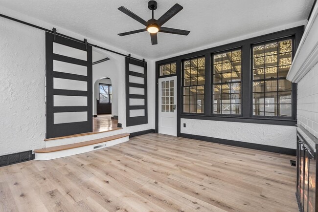Building Photo - 335 1st St