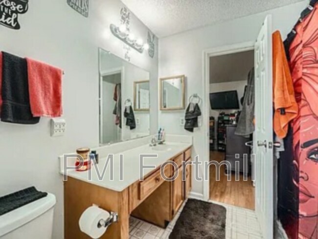 Building Photo - 3602 Huyton Ct