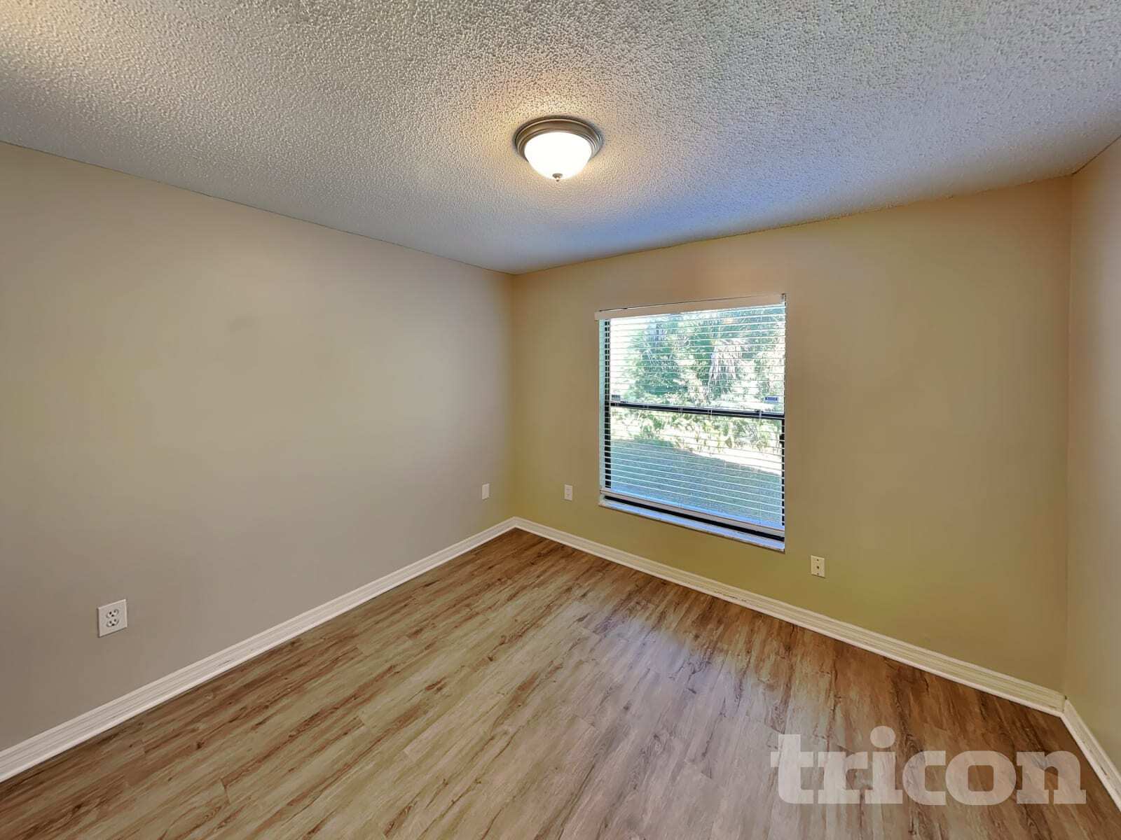 Building Photo - 801 Maraval Ct