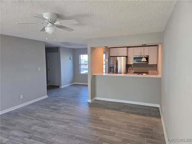 Building Photo - 11599 W Kingfisher Ct