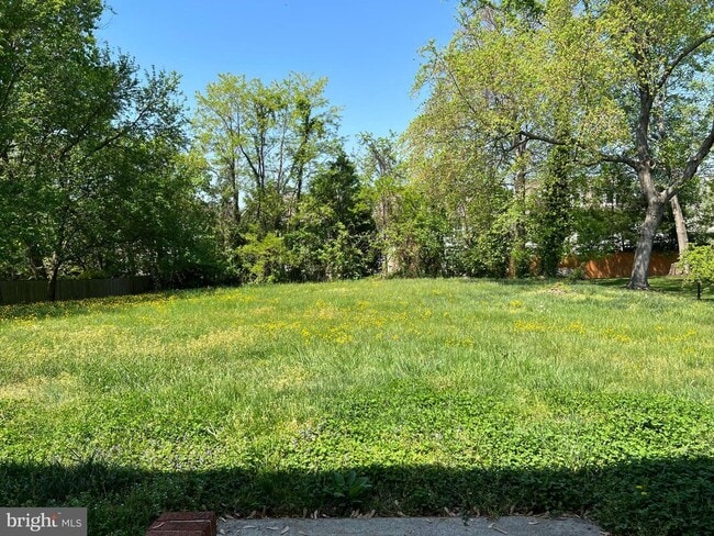 Building Photo - 4616 Willow Run Dr