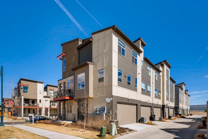 Building Photo - 9006 E 50th Ave