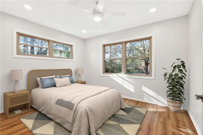 Building Photo - 2918 Highland Dr SE