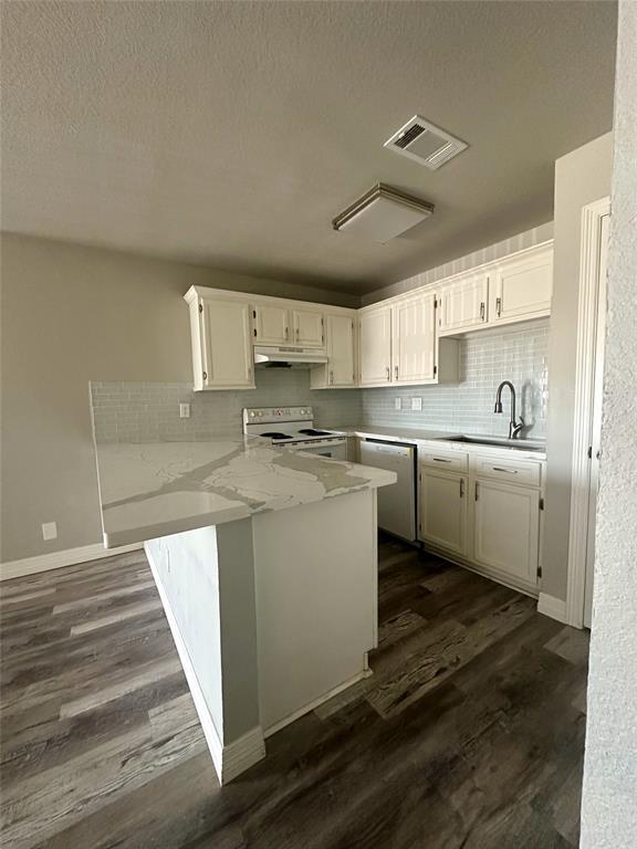 Building Photo - 418 Garland Dr