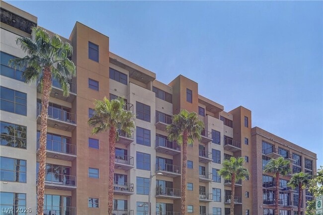 Building Photo - 353 E Bonneville Ave