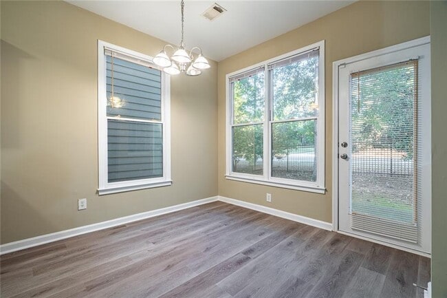 Building Photo - 3284 Sheffield Cir