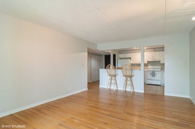Building Photo - 475 Plum Creek Dr