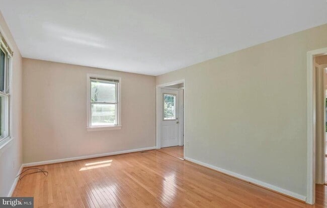 Building Photo - 4038 Poplar St