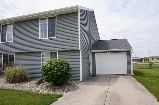 Primary Photo - 10623 Oak Valley Rd