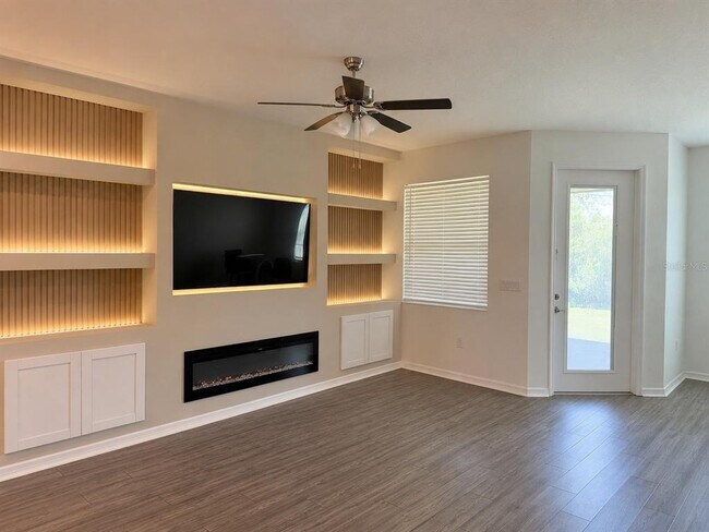 Building Photo - 11212 Cay Spruce Wy