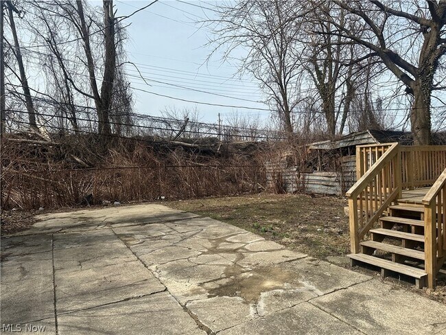 Building Photo - 1268 E 133rd St