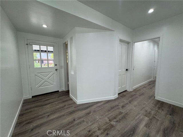 Building Photo - 2212 Linda Flora Dr