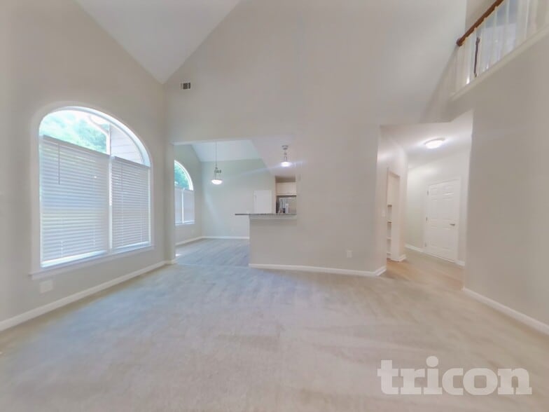 Building Photo - 1060 Middlebrooke Dr