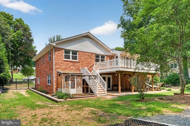 Building Photo - 6443 Walters Woods Dr