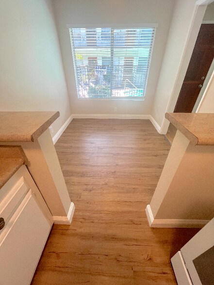 Building Photo - 2115 Placentia Ave