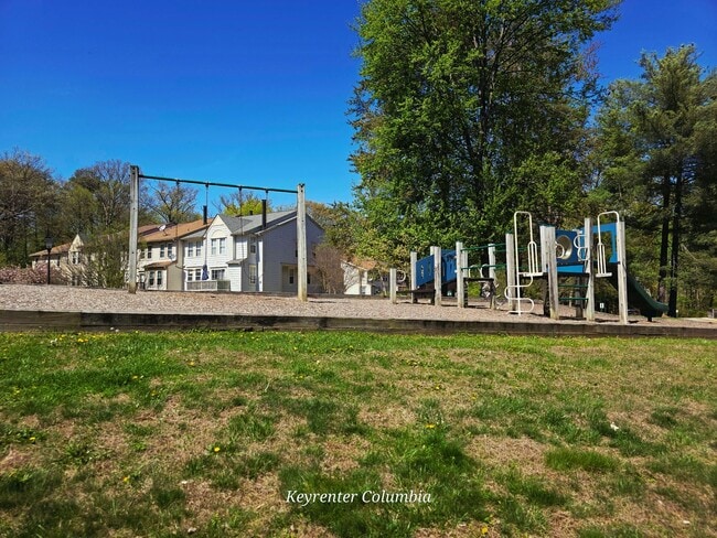 Building Photo - Beautiful 3BR Townhome in Burtonsville | Garage, Deck & Community Amenities