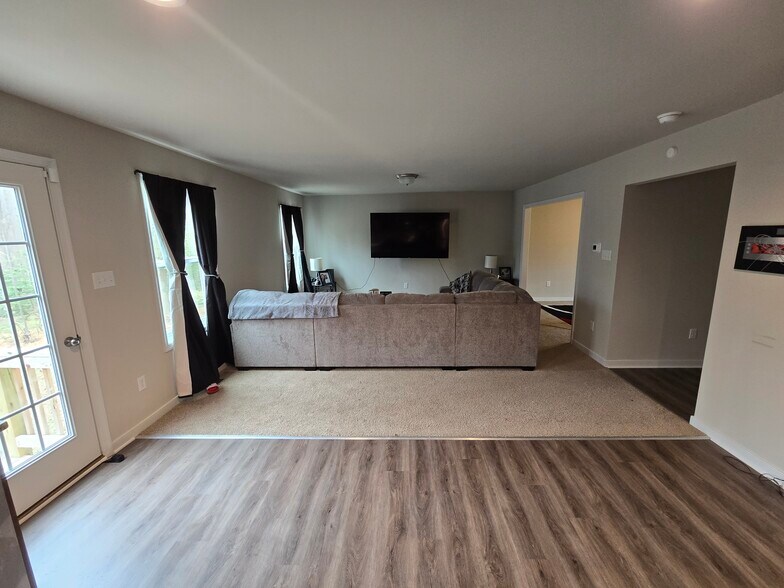 Building Photo - 8483 Scouts Rd