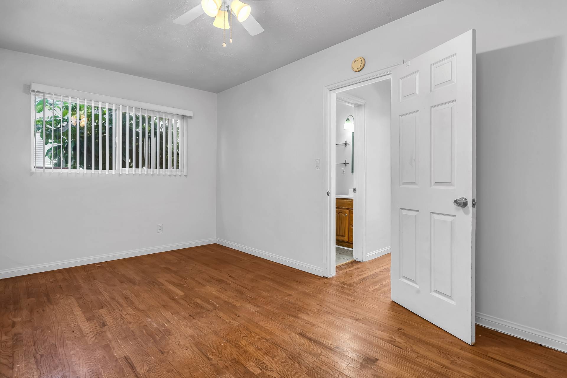 Building Photo - 1440 Manhattan Beach Blvd