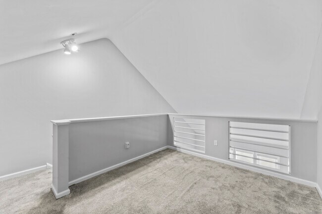 Building Photo - 2660 North Ave