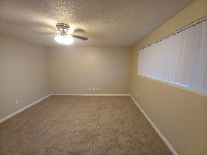 Building Photo - 2762 SE 7th Ave