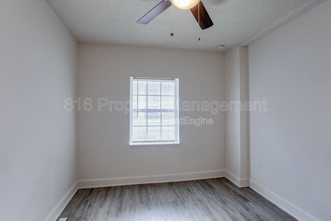 Building Photo - 6215 S Benton Ave