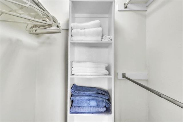 Building Photo - 4234 Cuesta Dr