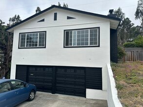Building Photo - 2921 Fleetwood Dr