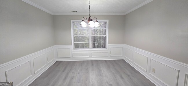 Building Photo - 610 James Ridge Dr