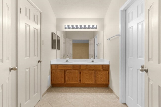Building Photo - 4315 Brights Bend
