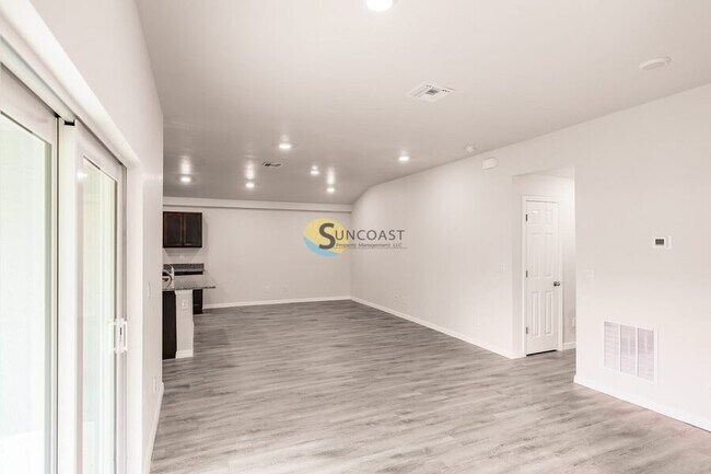 Building Photo - 309 Norwalk Ave