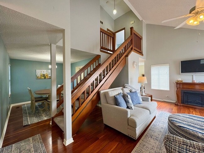 Building Photo - 15 Yardley Ct