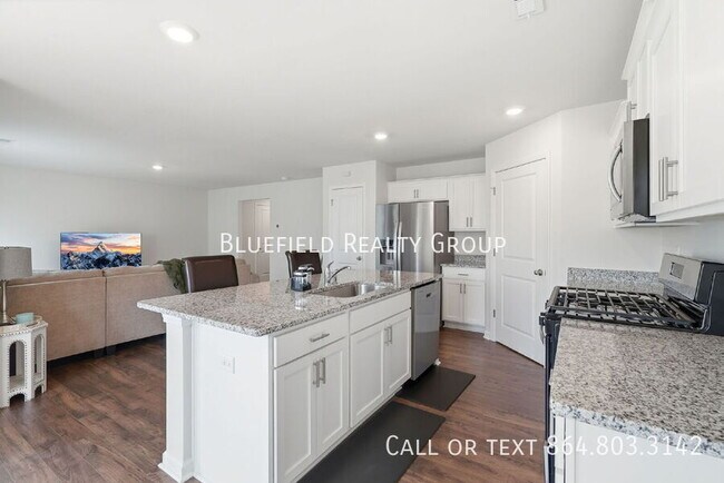 Building Photo - 1313 Duffers Ln