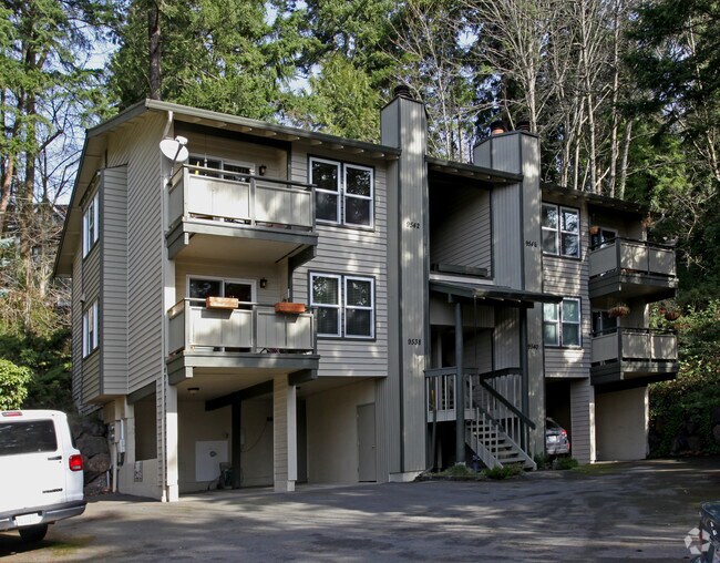 Primary Photo - 9530 Redmond Woodinville Rd NE