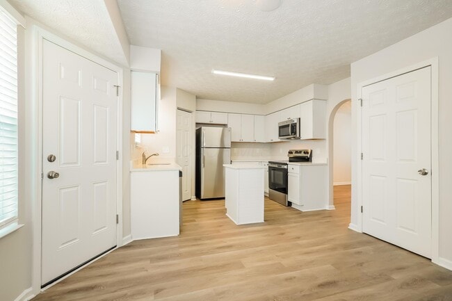 Building Photo - 3289 Kady Ln