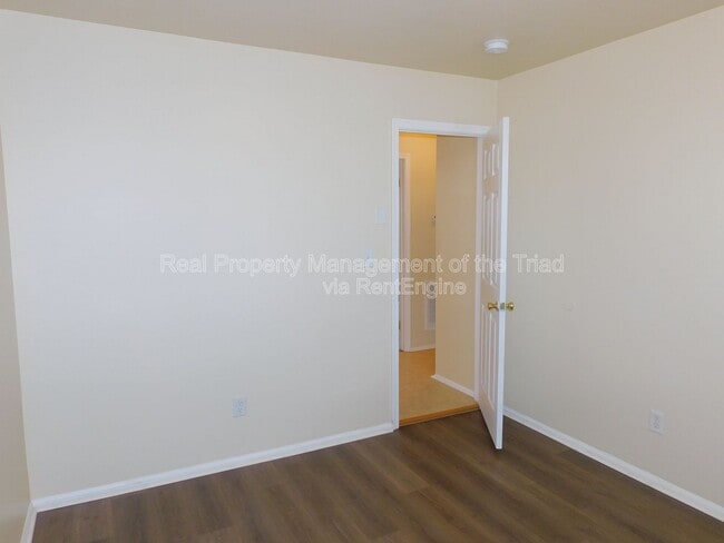 Building Photo - 4216 Parker St