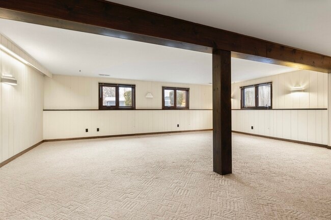 Building Photo - 5746 Berwick Pl