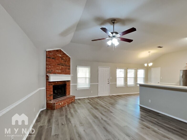 Building Photo - 229 Centennial Pl