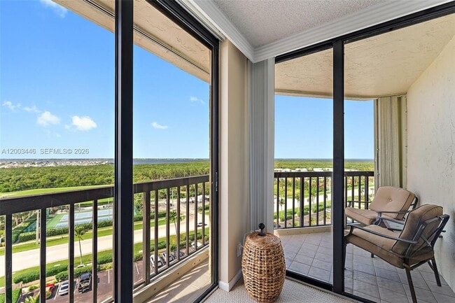 Building Photo - 9500 S Ocean Dr